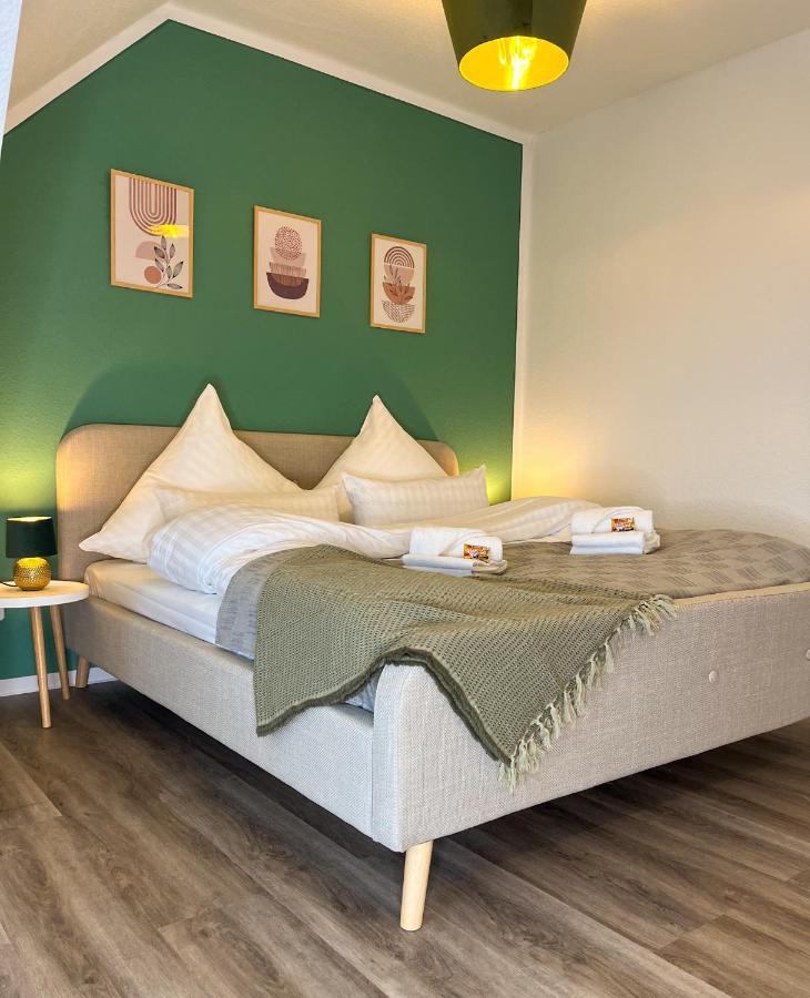 Home Inn Apartments - 202 Минден Екстериор снимка