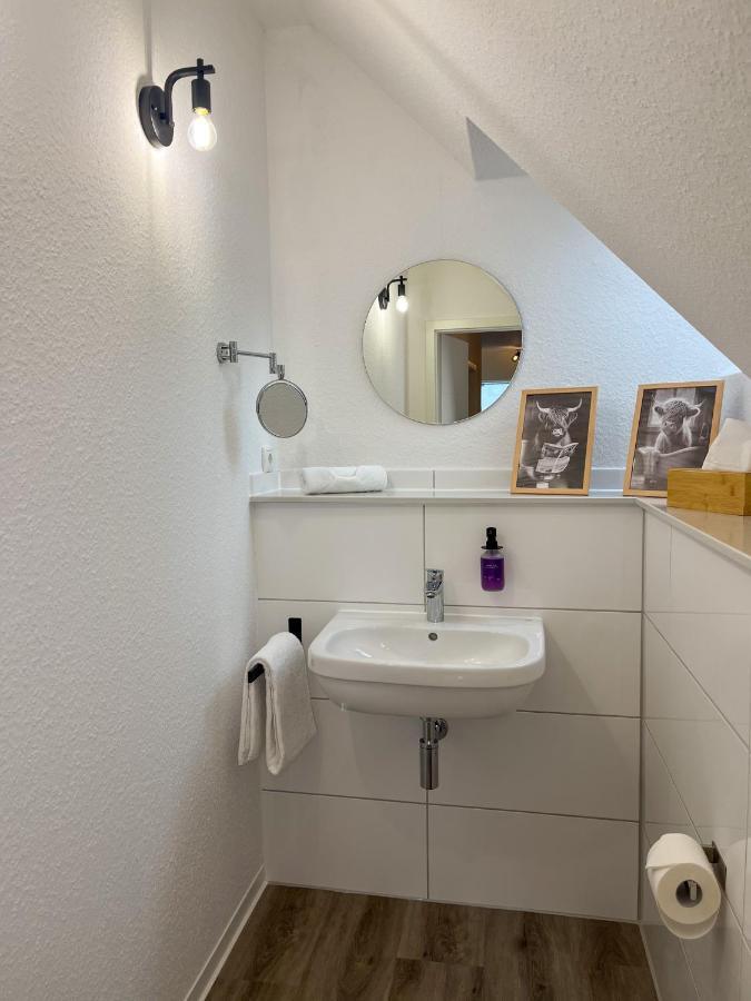 Home Inn Apartments - 202 Минден Екстериор снимка